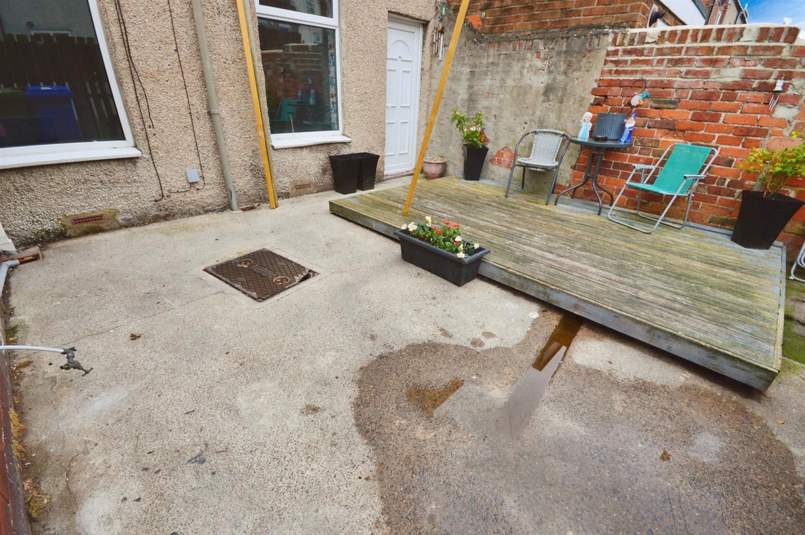 2 Bedroom Flat - Purpose Built